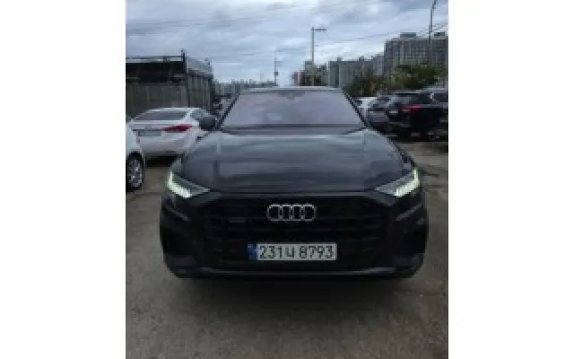 쏘나타디엣지 중고차 Q8 55 TFSI 콰트로 프리미엄 매물 사진 9 - 2023/02 270,890km