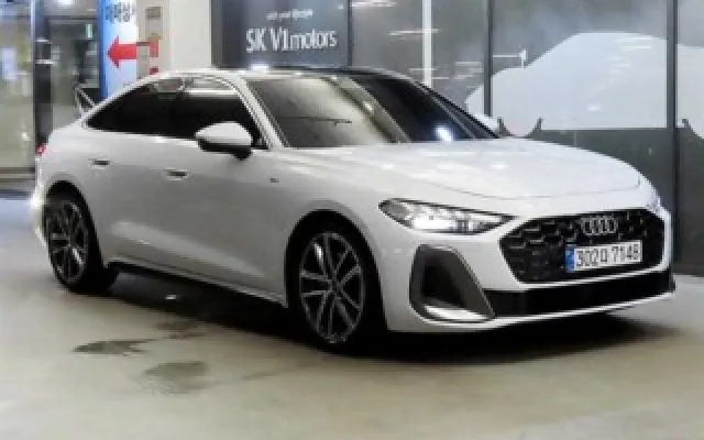 쏘나타디엣지 중고차 A5 (B10) 40 TFSI 콰트로 S-라인 매물 사진 1 - 2025/11 2,787km