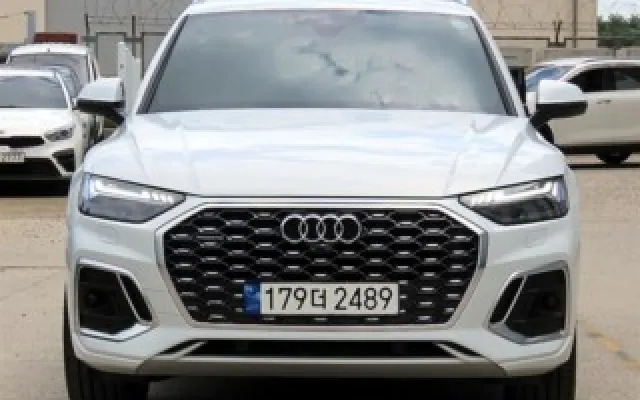 쏘나타디엣지 중고차 Q5 (FY) 45 TFSI 콰트로 프리미엄 스포트백 매물 사진 14 - 2023/03 18,978km