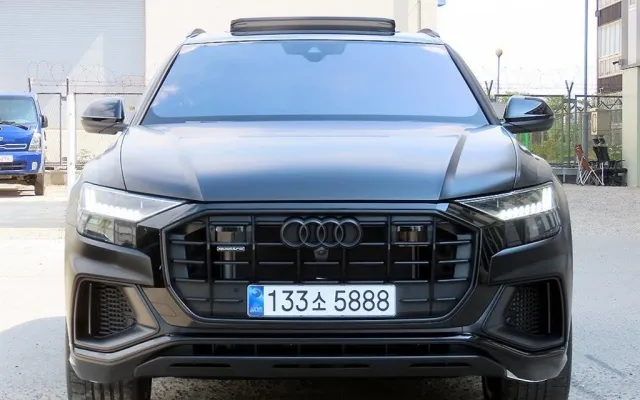 쏘나타디엣지 중고차 Q8 55 TFSI 콰트로 프리미엄 매물 사진 18 - 2024/08 7,123km