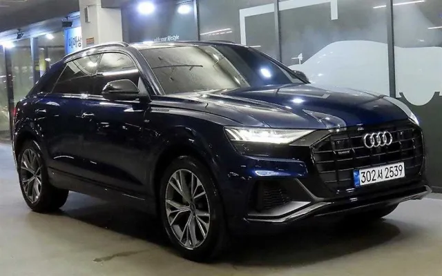 쏘나타디엣지 중고차 Q8 55 TFSI 콰트로 프리미엄 매물 사진 3 - 2022/05 43,792km