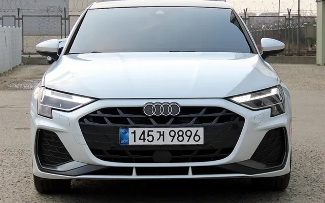 쏘나타디엣지 중고차 A3(8Y) 40 TFSI 프리미엄 매물 사진 13 - 2025/05 15,407km